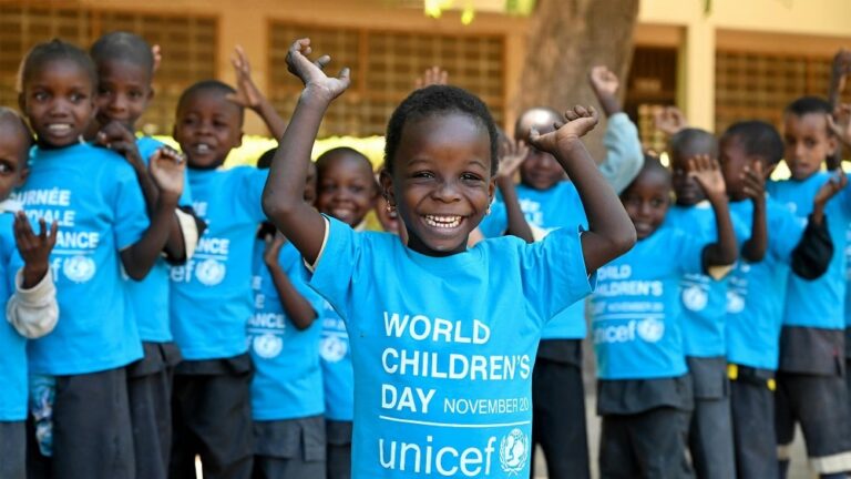 Comprometidos con la infancia a través de UNICEF