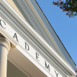 Academia MCI: Formación que construye el futuro